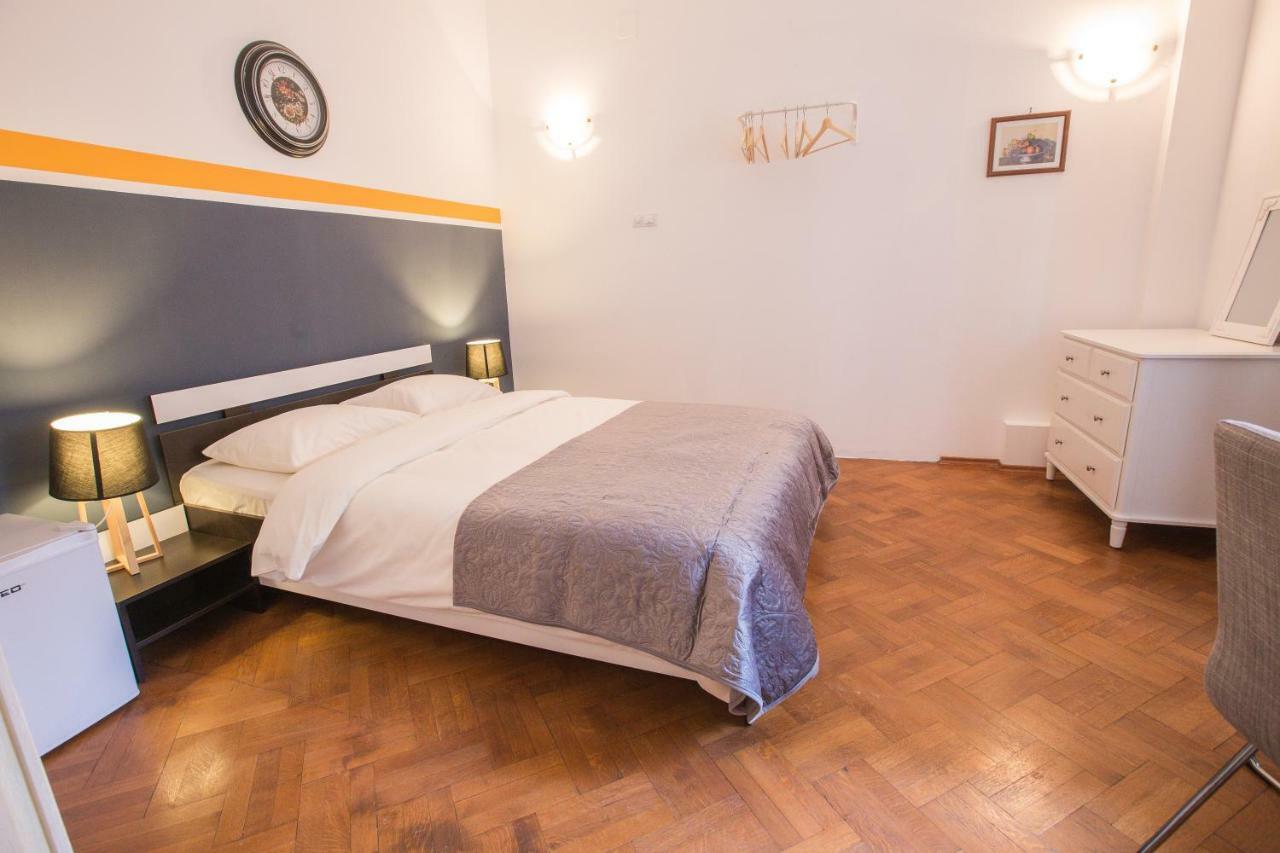 Color Apartments Nicolae Tonitza St Bucharest Luaran gambar