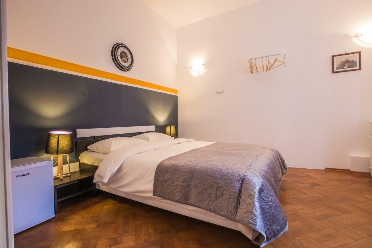 Color Apartments Nicolae Tonitza St Bucharest Luaran gambar
