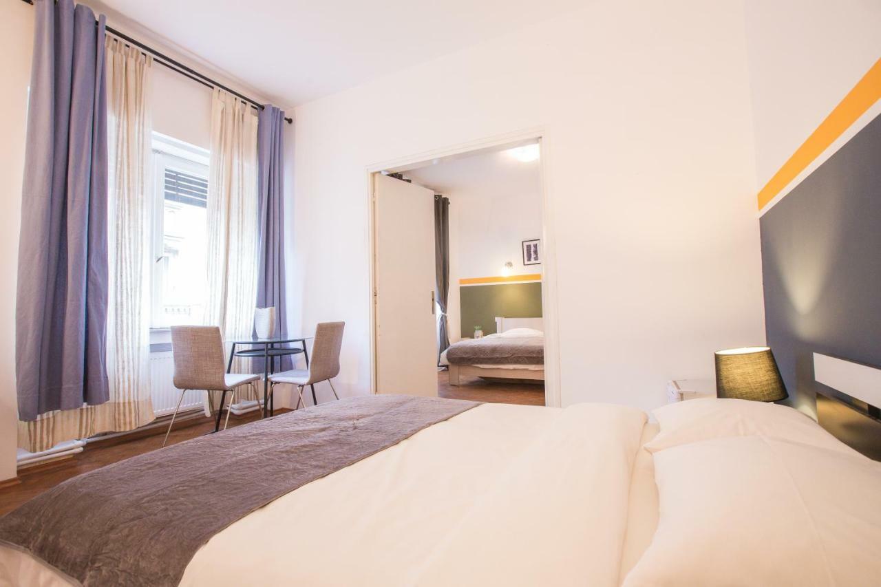 Color Apartments Nicolae Tonitza St Bucharest Luaran gambar